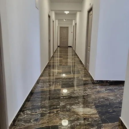 Hotel Damar *