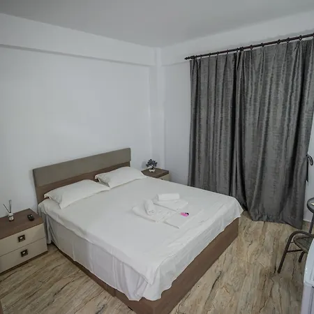 מלון Damar קוסטינסטי